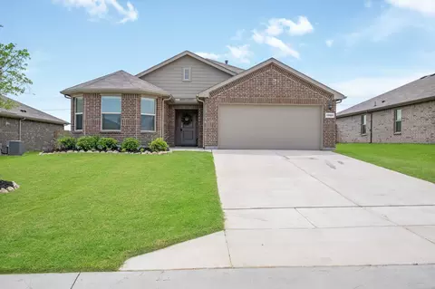 13521 Gunsmoke Ln, Cresson, TX 76035