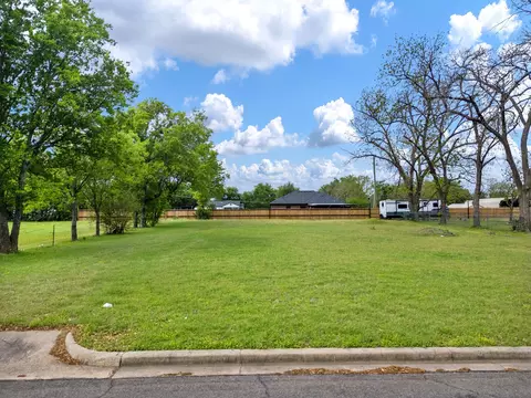 1607 Alston Dr, Waco, TX 76705