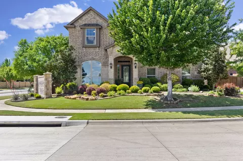 5901 Richmond Dr, North Richland Hills, TX 76180