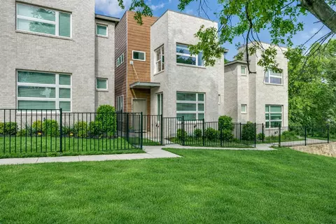 326 Oakbend Dr #16, Lewisville, TX 75067