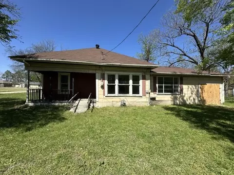 201 E San Antonio Ave, Cooper, TX 75432