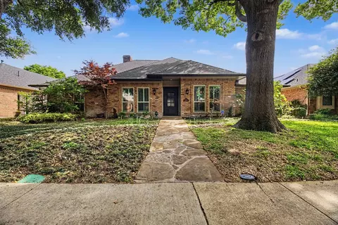 6812 Summer Meadow Ln, Dallas, TX 75252