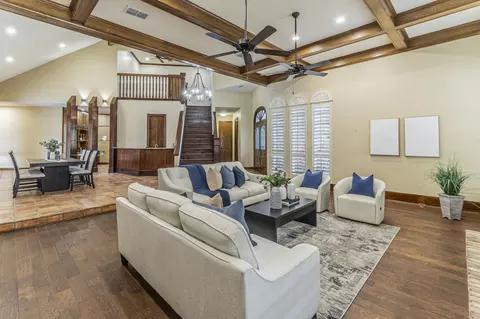 2714 Ridge Top Ln, Arlington, TX 76006
