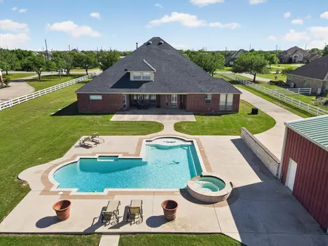 1812 Willow Springs Ct, Haslet, TX 76052