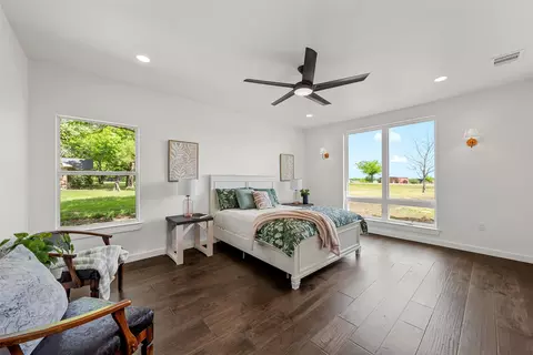 Bedroom - 515 Iron Bridge Rd, Lorena, TX 76655 photo 1 of 4