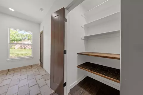 Entry Way - 515 Iron Bridge Rd, Lorena, TX 76655 photo 1 of 1