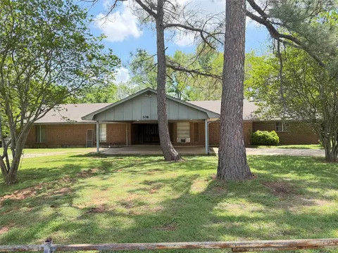 108 W Ward Dr, Robinson, TX 76706