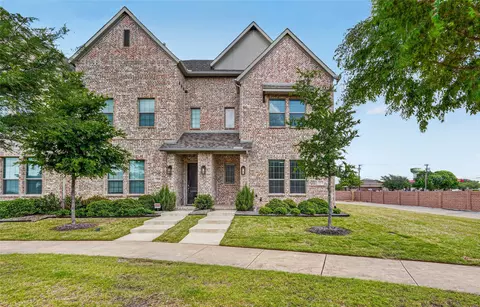 1511 Perrin Ln, Farmers Branch, TX 75234