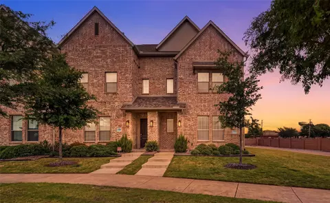 1511 Perrin Ln, Farmers Branch, TX 75234