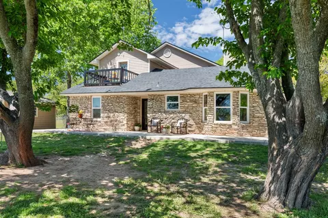 409 Measures Rd, Weatherford, TX 76088
