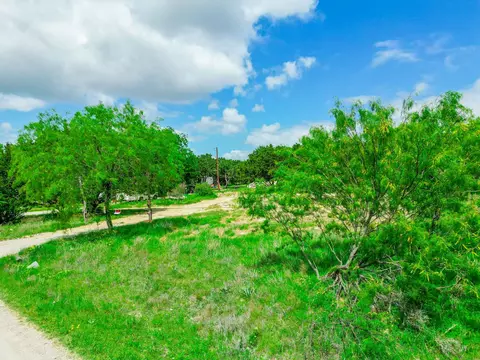 408 Mesa Trl, Weatherford, TX 76087