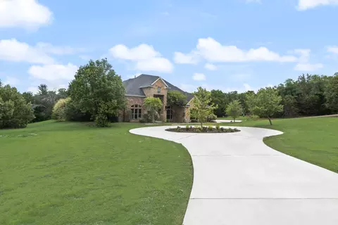137 Bluff Creek Rd, Weatherford, TX 76087