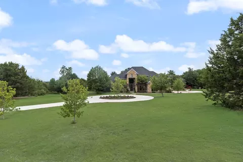 137 Bluff Creek Rd, Weatherford, TX 76087