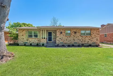 5220 Darlene St, Dallas, TX 75232