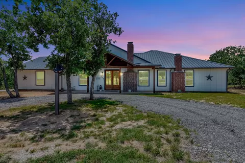 129 Whiskey Ranch Rd, Runaway Bay, TX 76426