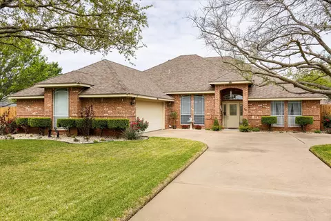 504 Buena Vista Ct, Granbury, TX 76049