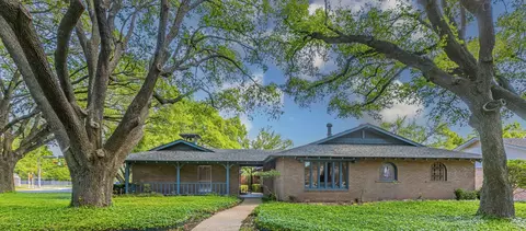 5400 Lake Jackson Dr, Waco, TX 76710