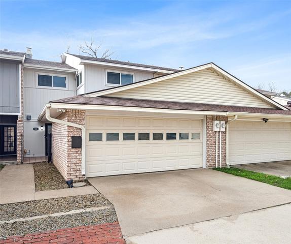 930 Shady Creek Ln, Bedford, TX 76021