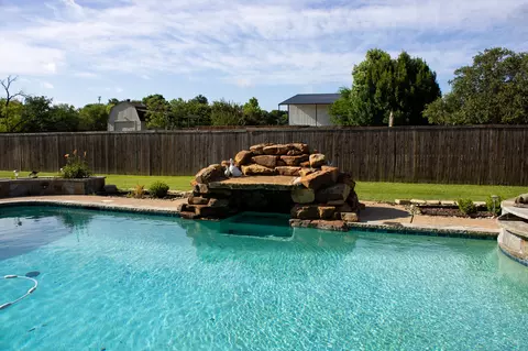 3416 Doris Walker Trl, Burleson, TX 76028