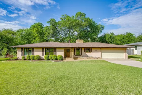 3464 Pelham Rd, Fort Worth, TX 76116