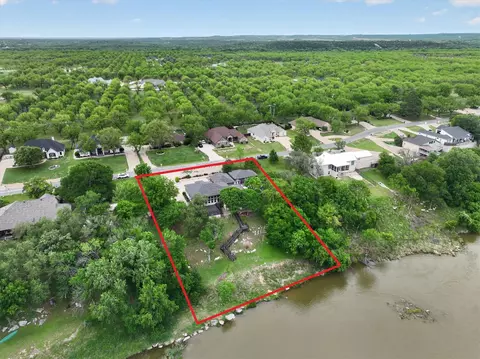 9704 Ravenswood Rd, Granbury, TX 76049