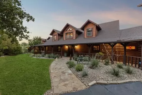 671 Alexandrite Dr, Oak Point, TX 75068