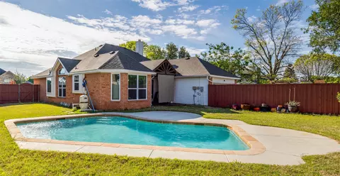 8113 Greenwood Dr, Plano, TX 75025