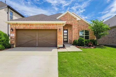 709 Bent Brook Rd, Oak Point, TX 75068