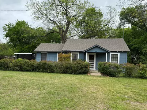 403 Avenue E Ave, Valley Mills, TX 76689