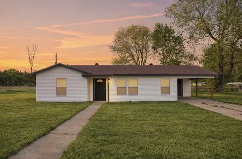 1030 Travis Cir, Cooper, TX 75432