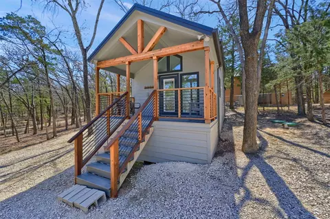 38 Rice Ln, Pottsboro, TX 75076