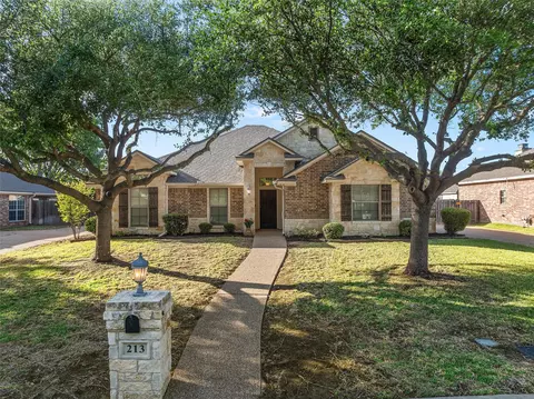 213 Desert Sky Rd, Mcgregor, TX 76657