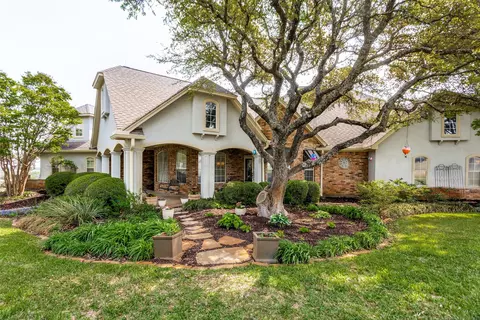 239 Hidden Creek Rd, Cresson, TX 76035