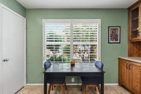 Dining - 337 Touchdown Dr, Irving, TX 75063 photo 1 of 1