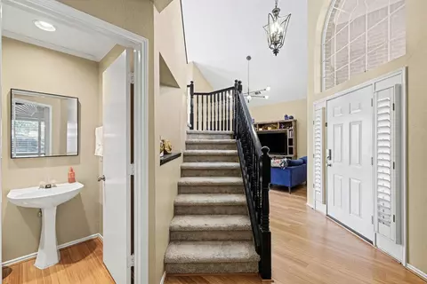 Entry Way - 337 Touchdown Dr, Irving, TX 75063 photo 1 of 5