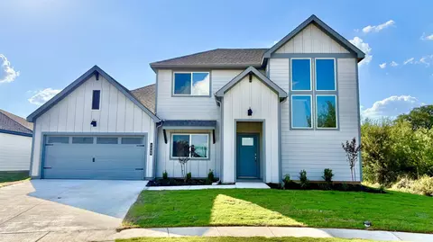 231 Sandstone Cir, Granbury, TX 76048