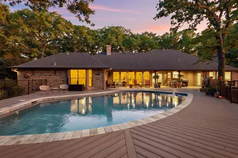 1659 Creekside Dr, Southlake, TX 76092