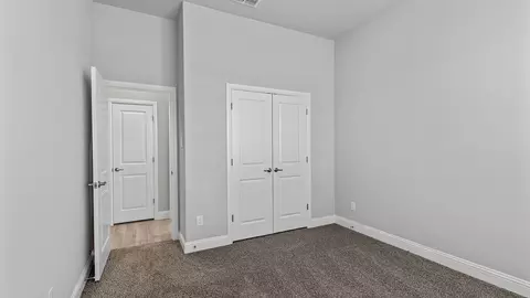 Bedroom - 729 Soaring Hawk Dr, Fort Worth, TX 76008 photo 4 of 11
