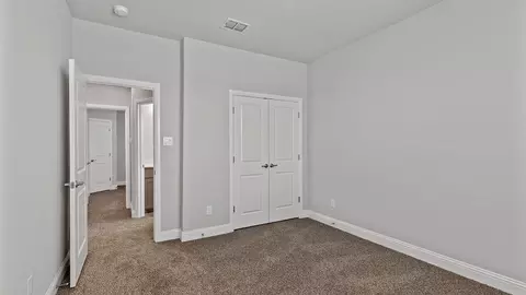 Bedroom - 729 Soaring Hawk Dr, Fort Worth, TX 76008 photo 7 of 11
