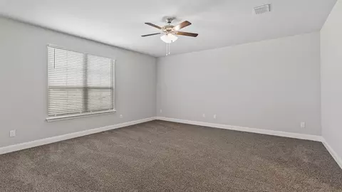Bedroom - 729 Soaring Hawk Dr, Fort Worth, TX 76008 photo 5 of 11