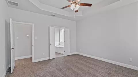 Bedroom - 729 Soaring Hawk Dr, Fort Worth, TX 76008 photo 2 of 11