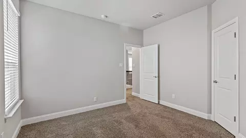 Bedroom - 729 Soaring Hawk Dr, Fort Worth, TX 76008 photo 9 of 11