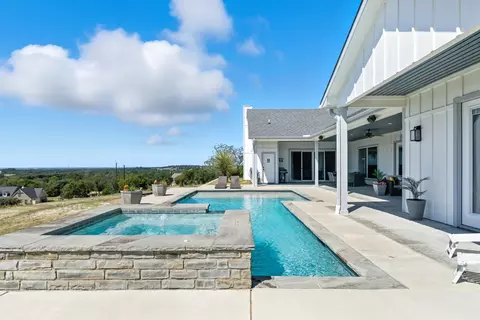 124 Mike Thornton Ct, Weatherford, TX 76088