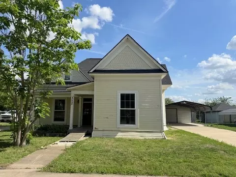 312 Poplar St, Italy, TX 76651