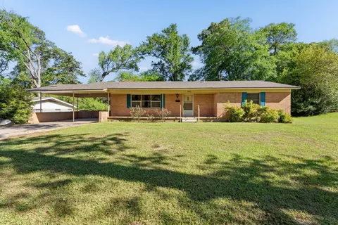 2800 Tanglewood Dr, Tyler, TX 75701