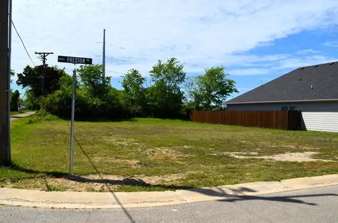 354 Preston Rd, Mabank, TX 75147