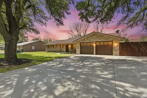 1012 Meadowlark Ln, Stephenville, TX 76401