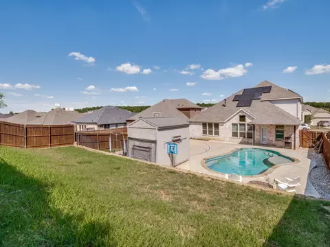 1232 Rushmore Dr, Burleson, TX 76028