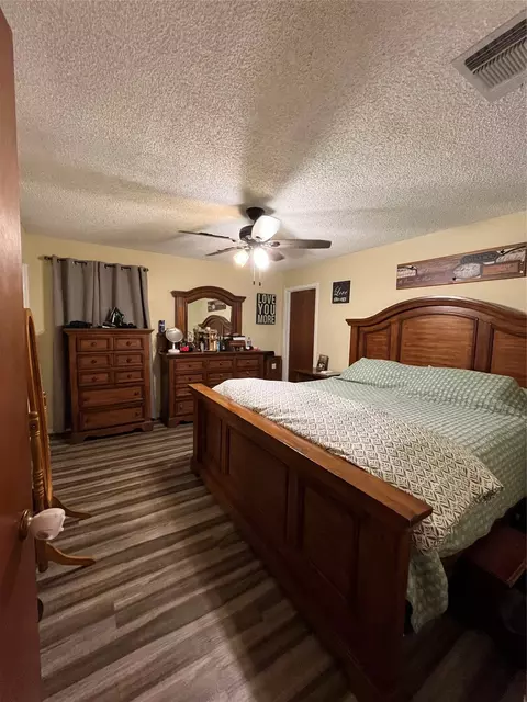 114 W Spencer St, Bangs, TX 76823 photo 8
