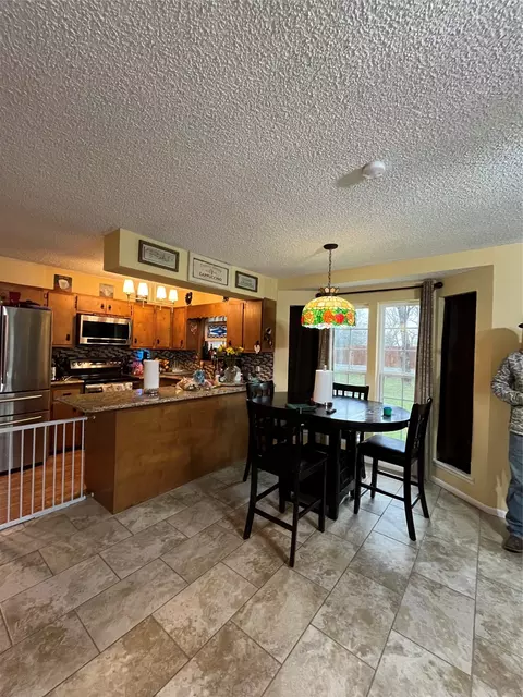 114 W Spencer St, Bangs, TX 76823 photo 4
